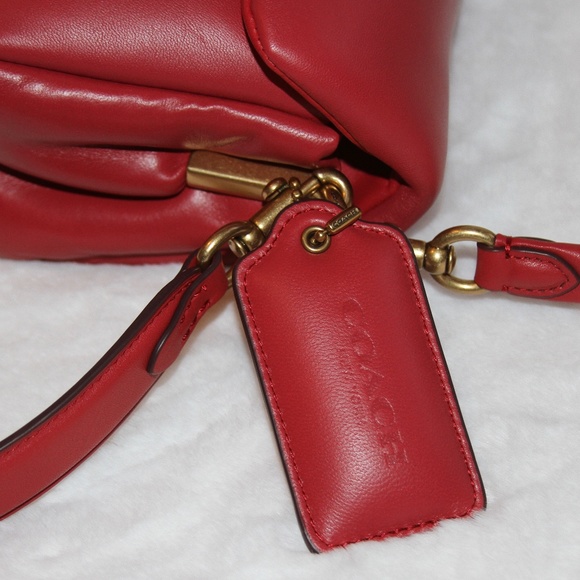 Coach Pillow Tabby Shoulder Bag 26 NWT - Picture 5 of 12